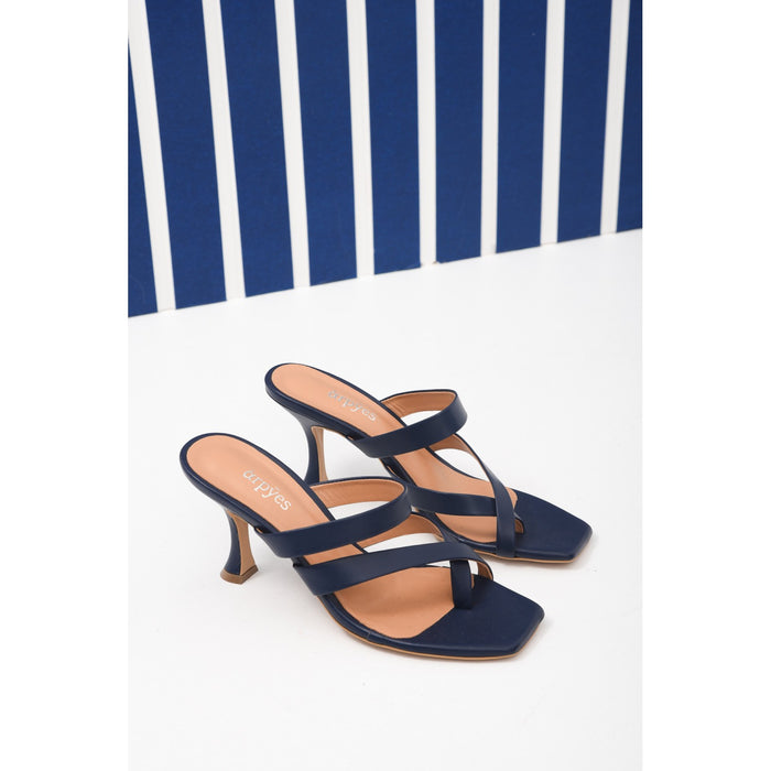 Voyage Blue Heels