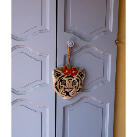 Floral White Tiger Gift Hanger