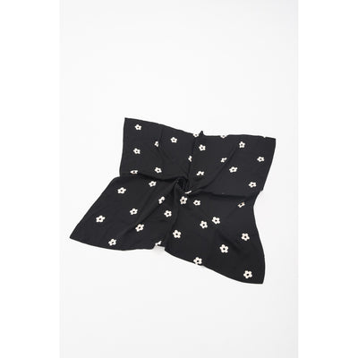 Daisy Scarf