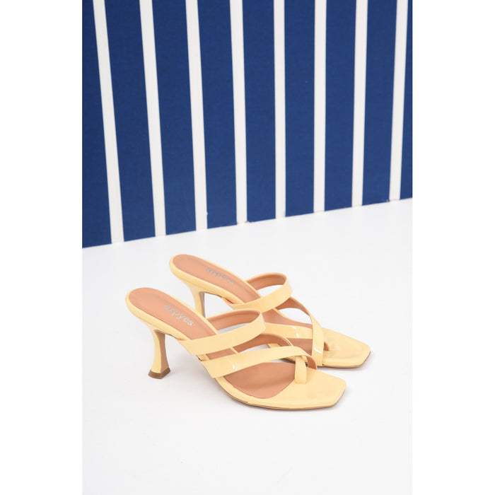 Voyage Butter Yellow Heels