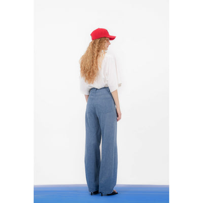 Float Barrel Jeans